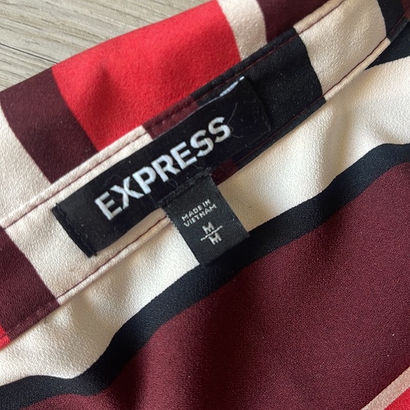 Express adorable striped dress 🥰 - Picture 6 of 6